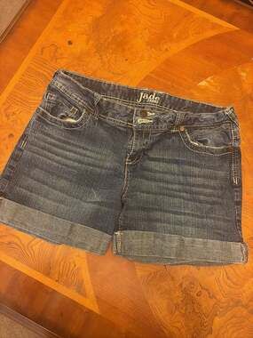 Jade Jeans Women's Size 9/10 Cuffed Denim Shorts